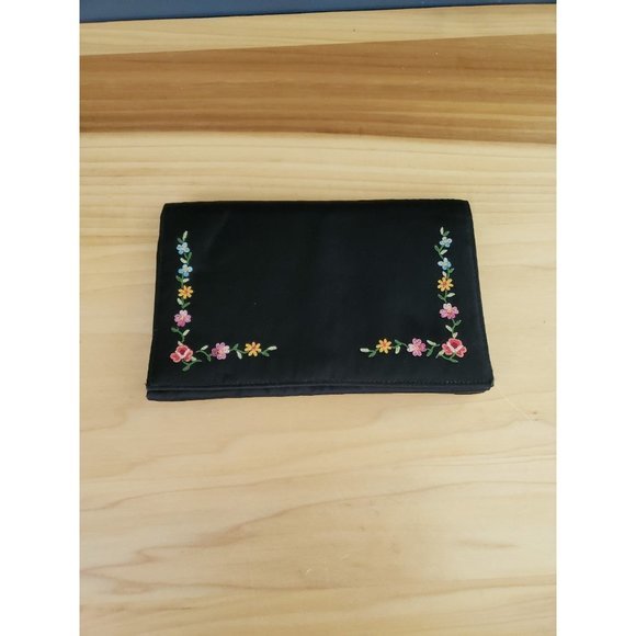 Vintage‎ Black Clutch with Floral Embroidery - Picture 1 of 4